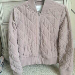 Lucky Brand Women's Quilted Bomber Jacket in Mauve / light pinky purple
